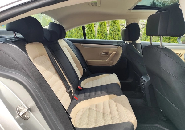 Volkswagen CC cena 51999 przebieg: 133000, rok produkcji 2015 z Myszków małe 79
